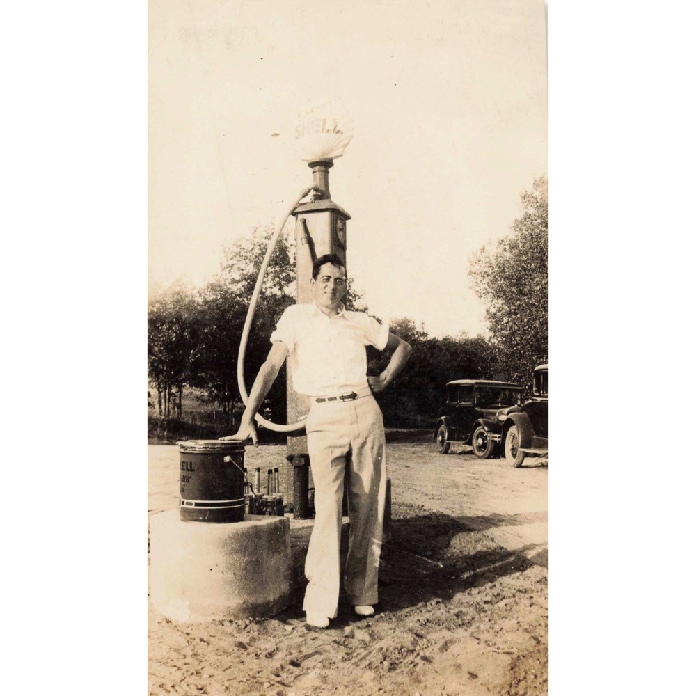 Vtg 1920s-30s Shell Gas Station Photo Visible Pump Oil Drum Man Cars VG - Picture 1 of 2